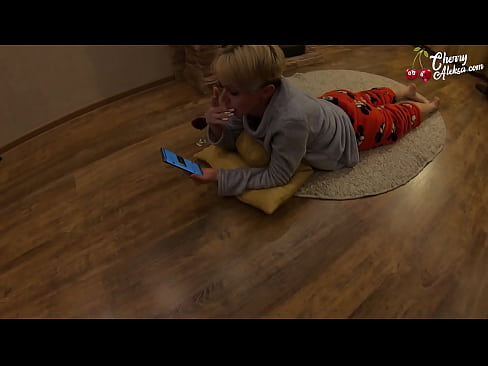 ❤️ 미친 금발 빠는 거대한 거시기 빠는과 그것에 튀는 항문 섹스 ❤️  섹스 ko.yespornpics-com.ru에서 ❌