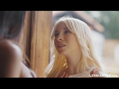 ❤️ 소녀는 몇 달 후 집에 돌아와 결국 새엄마의 음부를 먹습니다. ❤️  섹스 ko.yespornpics-com.ru에서 ❌